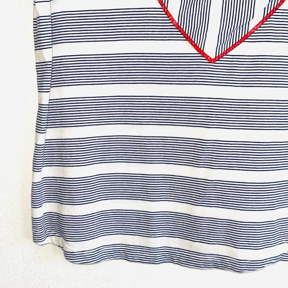 Tommy Hilfiger White & Blue Striped Embroidered Heart Front Tee Medium Women’s - Picture 5 of 11